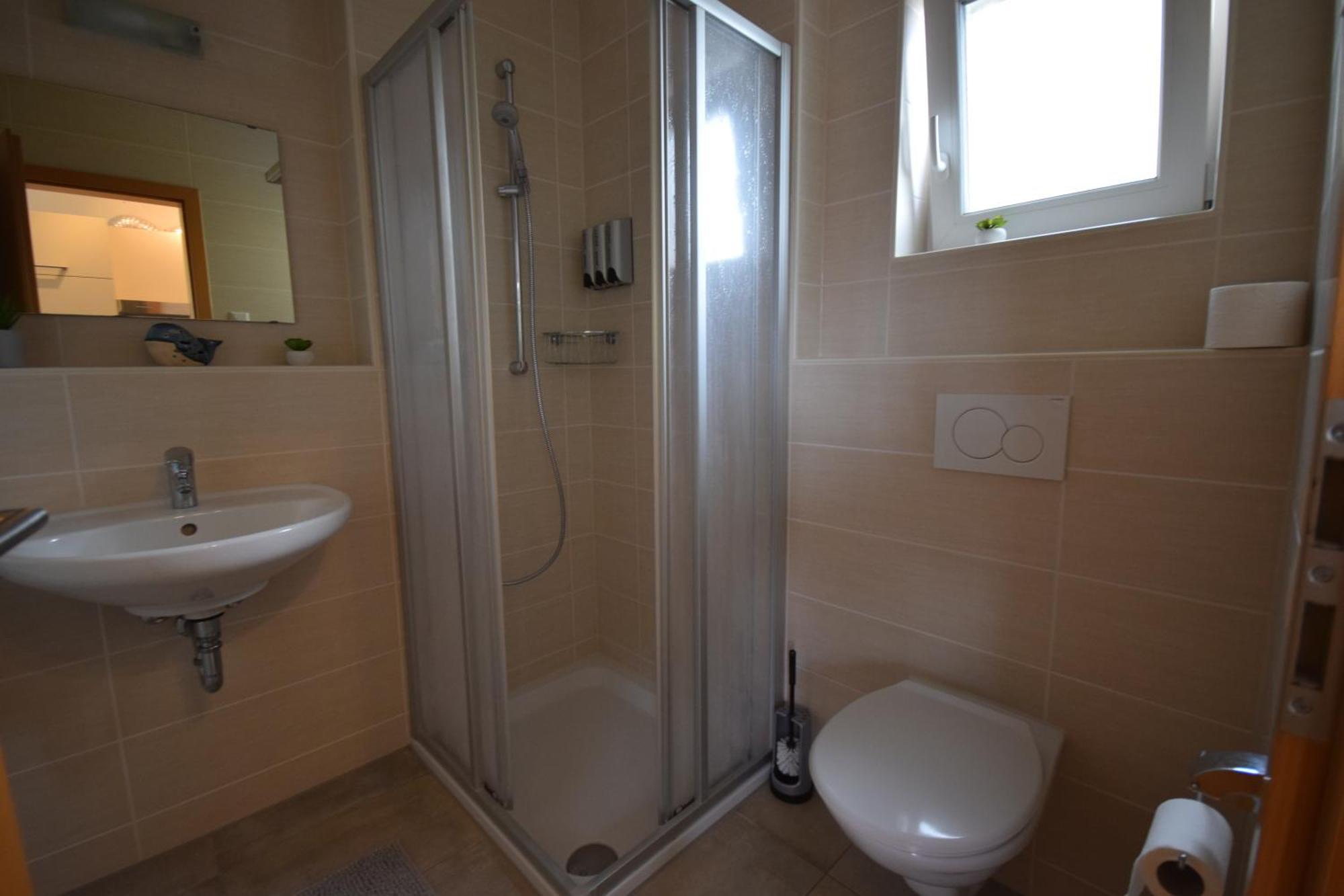 Nestwerk Komfort R23-12 - Balkon, Arbeitsplatz & Zentrumsnah Biberach an der Riß Exteriör bild